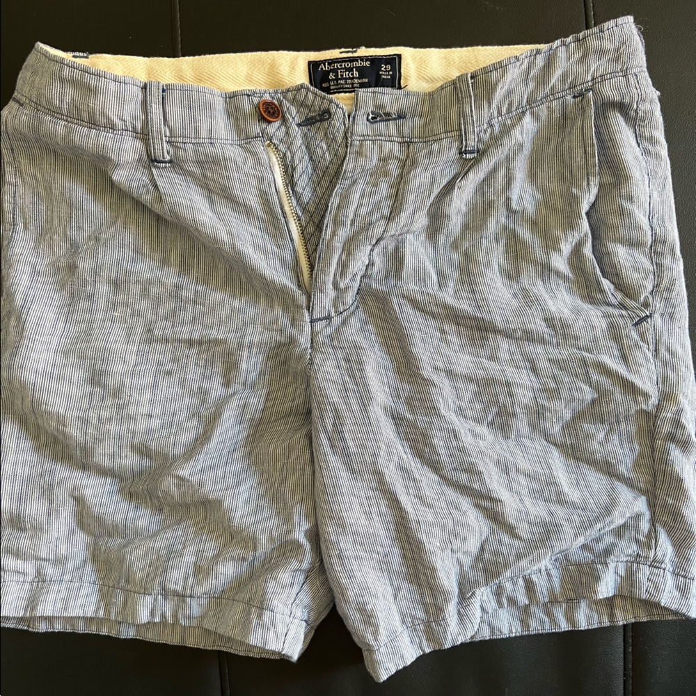 Abercrombie and Fitch men shorts light blue 29 W
